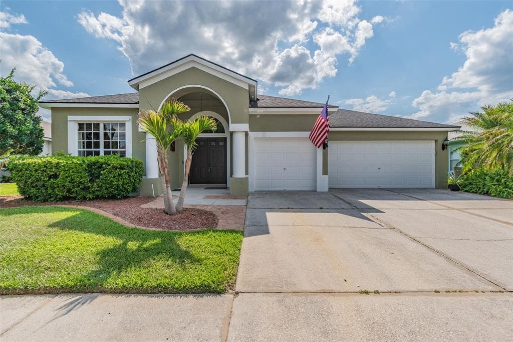 5329 RIVA RIDGE DRIVE WESLEY CHAPEL, FL 33544
