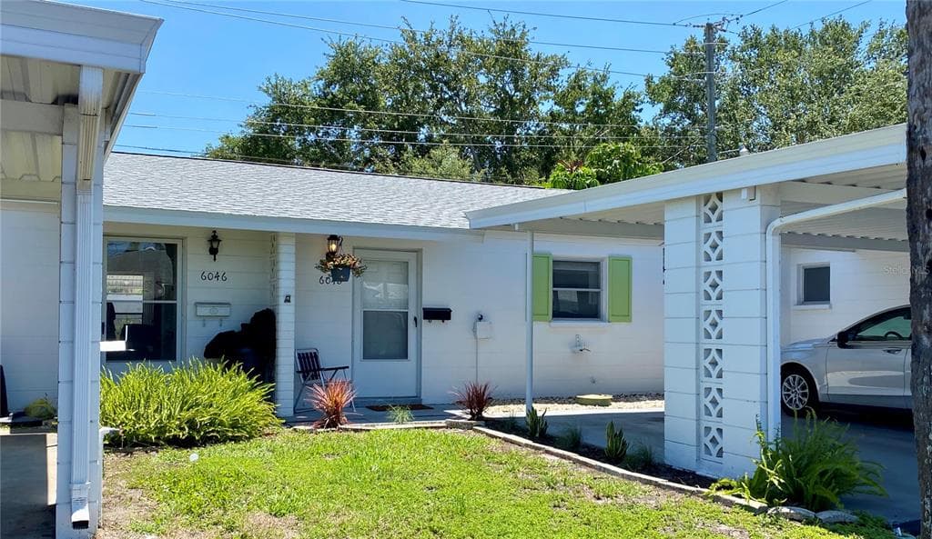 6048 ARLENE WAY BRADENTON, FL 34207