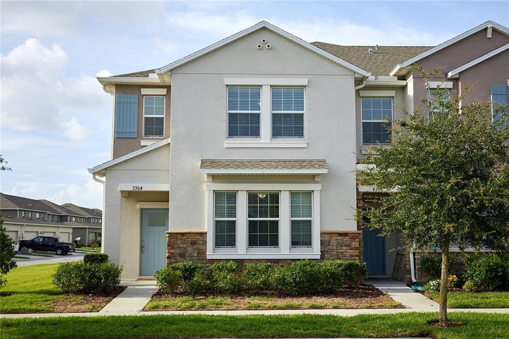 7304 MEETING HOUSE LANE APOLLO BEACH, FL 33572