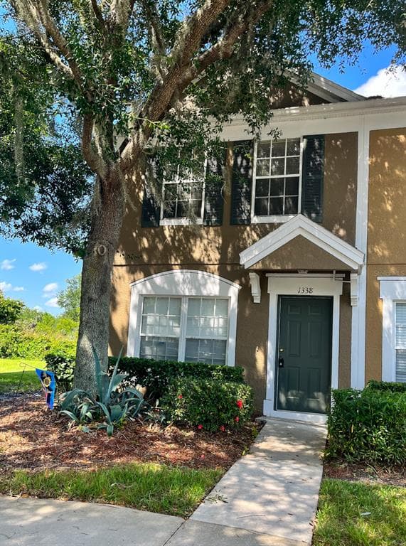 1338 STANDRIDGE DRIVE ZEPHYRHILLS, FL 33543