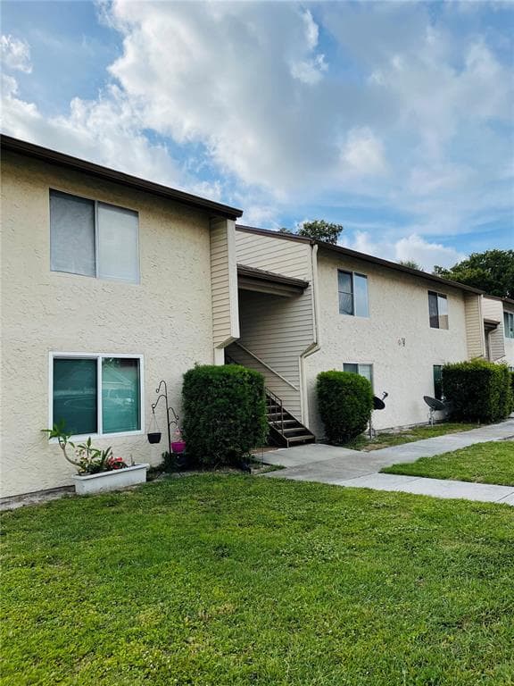2211 65TH AVENUE N ST PETERSBURG, FL 33702