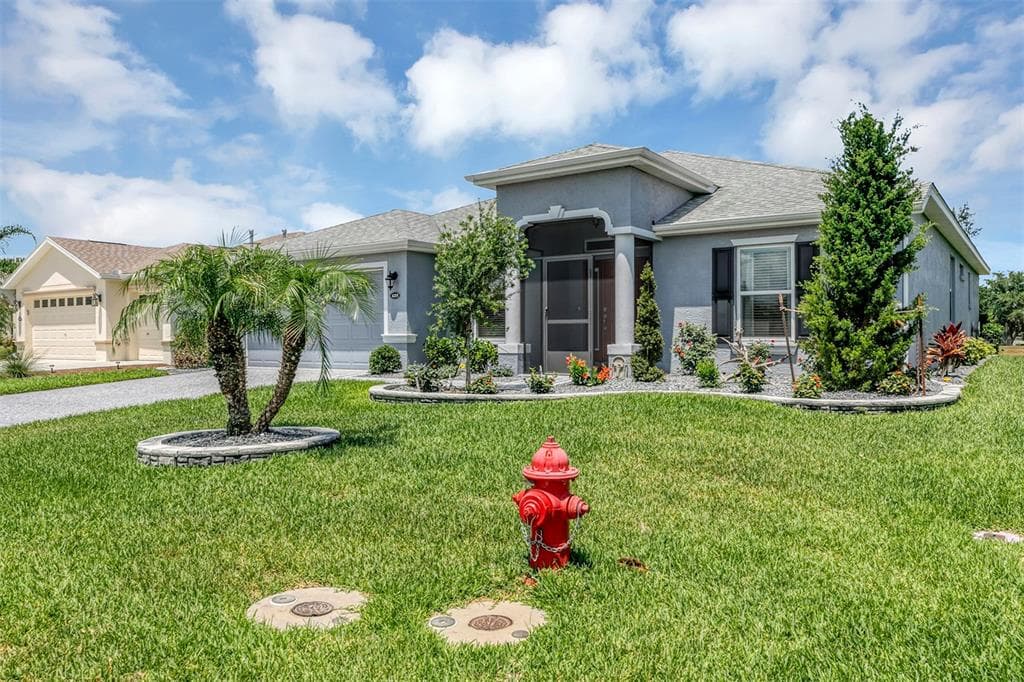 4255 JAMES RIVER CIRCLE LEESBURG, FL 34748