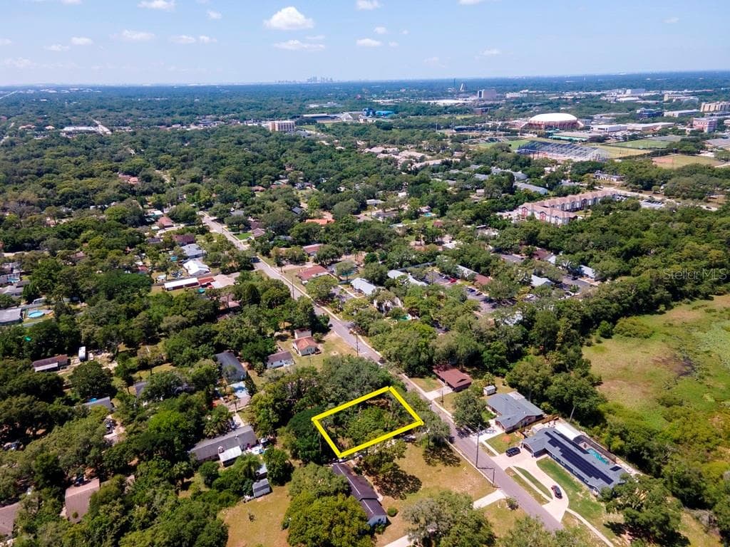 13103 N 52ND STREET TEMPLE TERRACE, FL 33617