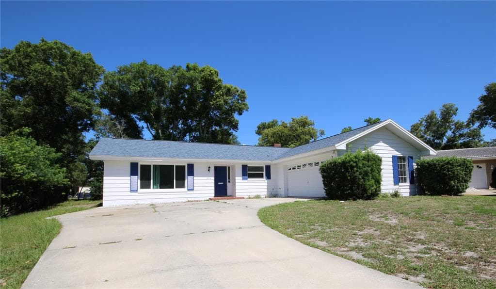 2214 GLENMOOR ROAD N CLEARWATER, FL 33764