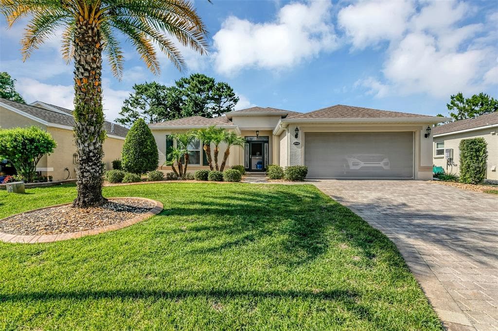 27132 ROANOKE DRIVE LEESBURG, FL 34748