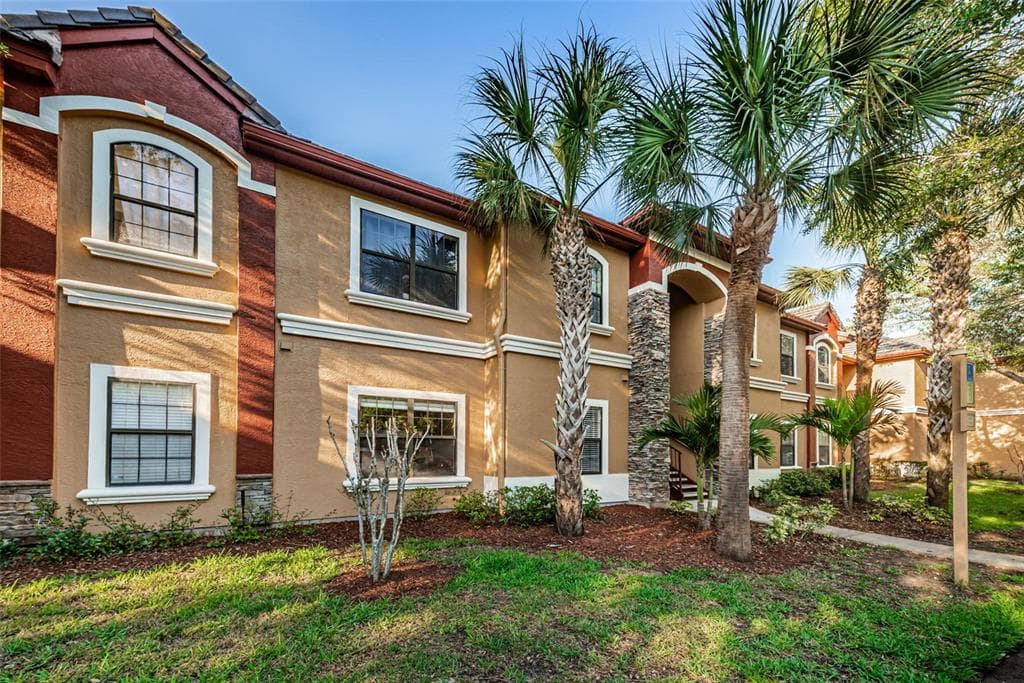 2199 CHIANTI PLACE UNIT 927 PALM HARBOR, FL 34683