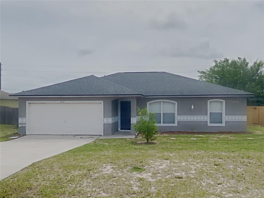 5136 PINE NEEDLE DRIVE MASCOTTE, FL 34753