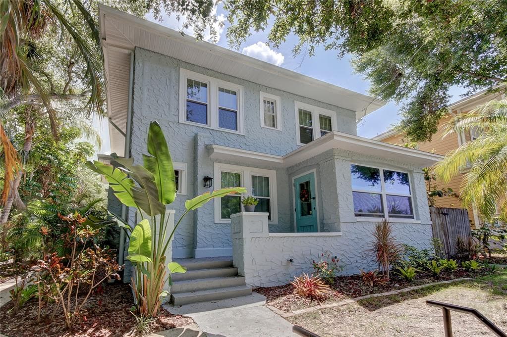 1611 SUNSET DRIVE CLEARWATER, FL 33755