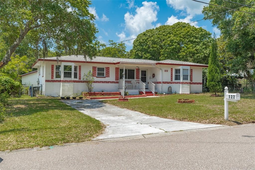 122 VELMA DRIVE W LARGO, FL 33770
