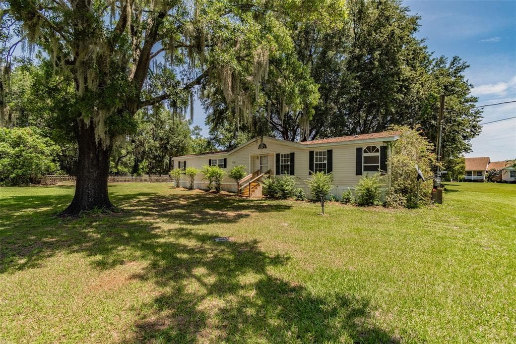 4806 ARMOR ROAD PLANT CITY, FL 33567