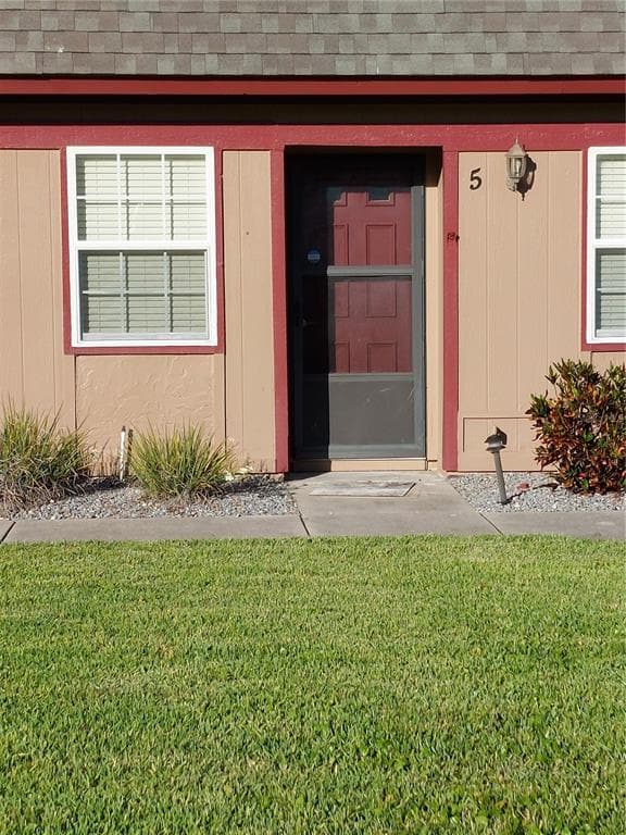 11214 PEMBRIDGE COURT UNIT 5 PORT RICHEY, FL 34668