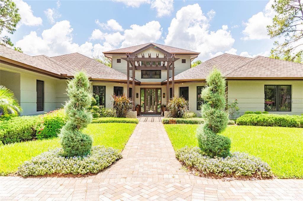 410 PINE BLUFF DRIVE LUTZ, FL 33549