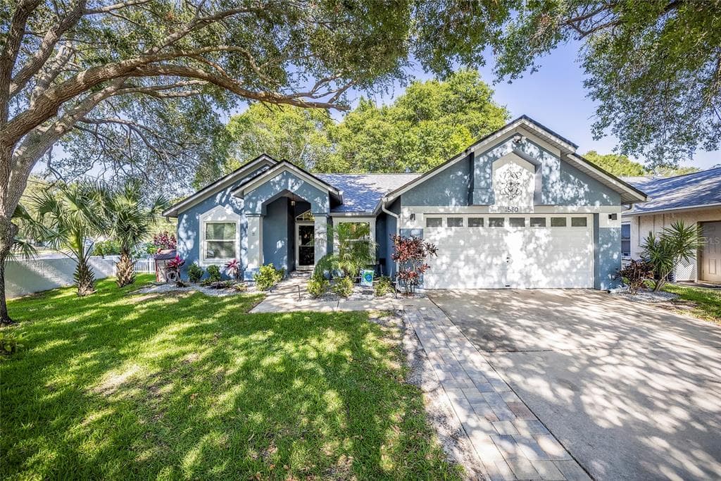 1580 CLUB DRIVE TARPON SPRINGS, FL 34689