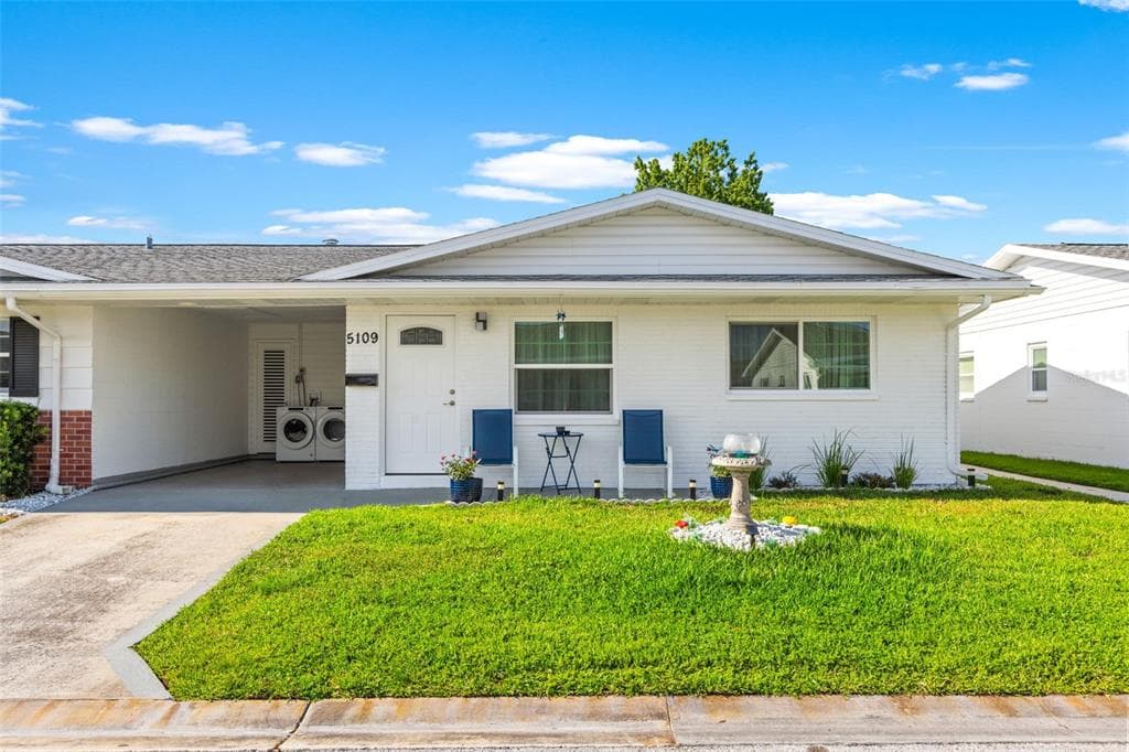5109 LILY STREET N UNIT 204 PINELLAS PARK, FL 33782