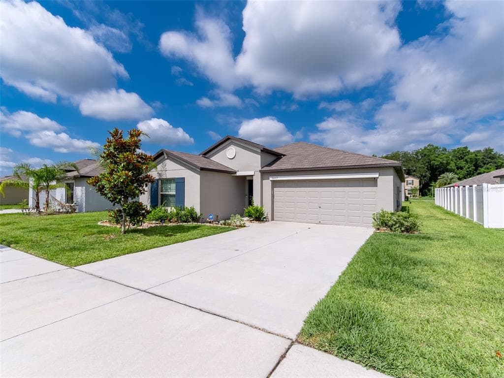 3277 KRESTERBROOKE LANE ZEPHYRHILLS, FL 33540