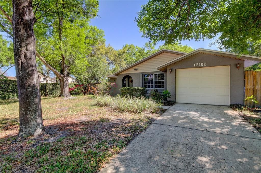 16102 MANORWOOD CIRCLE TAMPA, FL 33624