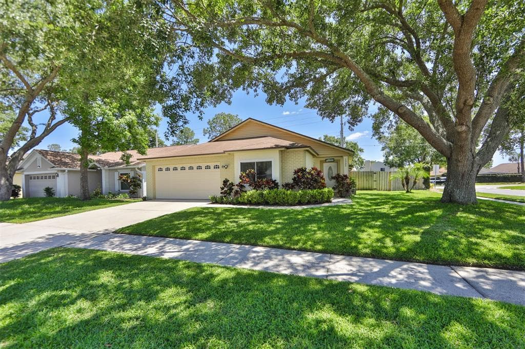 1532 ALLENTON AVENUE BRANDON, FL 33511
