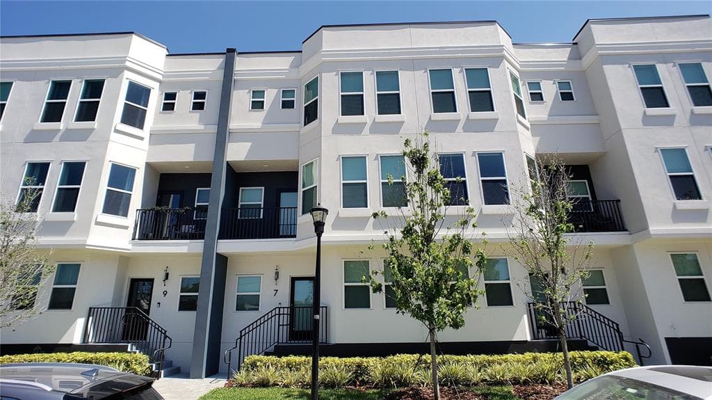 1523 W NORTH B STREET UNIT 7 TAMPA, FL 33606