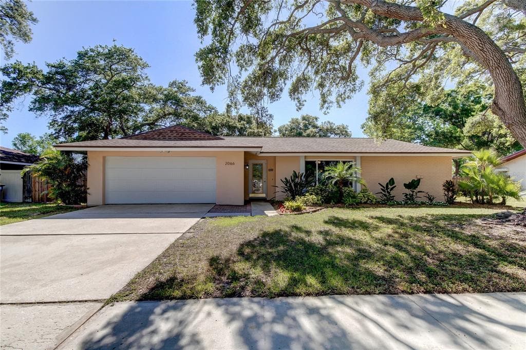 2066 NUGGET DRIVE CLEARWATER, FL 33755