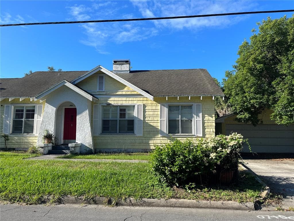 202 LENOX STREET LAKELAND, FL 33803