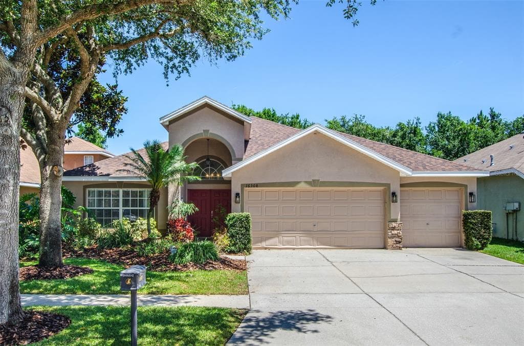 16308 BRIDGELAWN AVENUE LITHIA, FL 33547