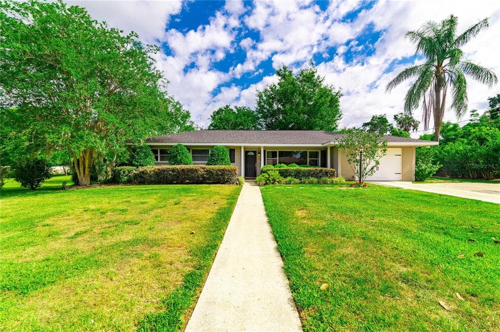 36913 CENTER AVENUE DADE CITY, FL 33525