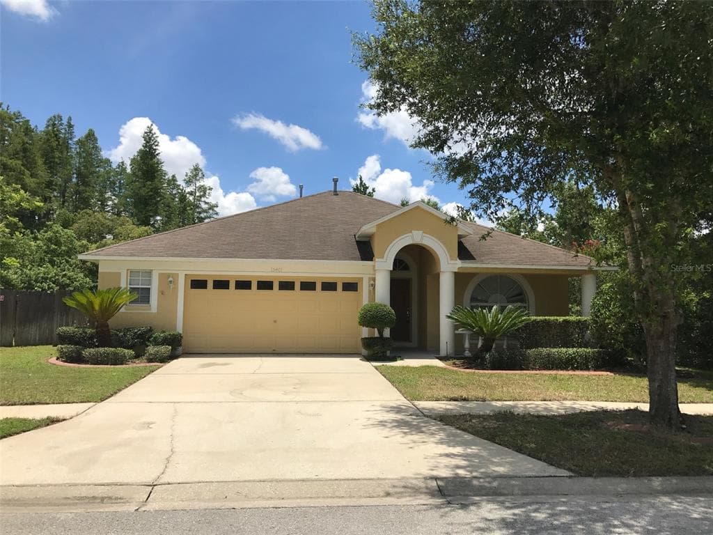 15401 LAKE BELLA VISTA DRIVE TAMPA, FL 33625