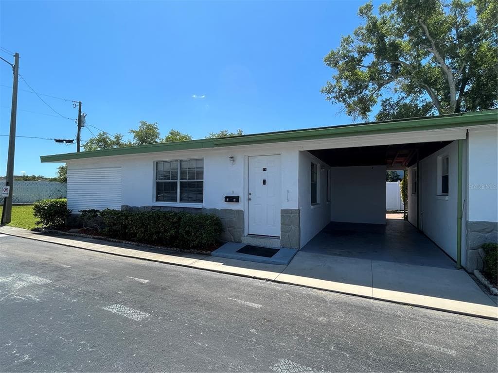 6165 58TH STREET N UNIT 8J ST PETERSBURG, FL 33709