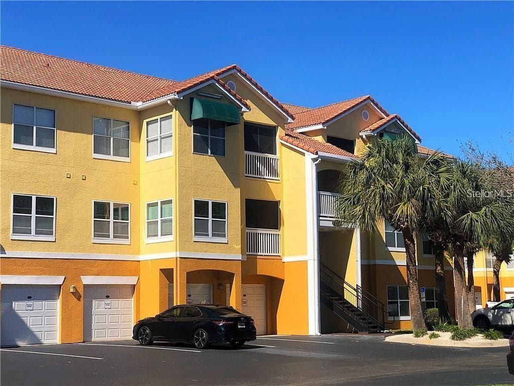 10764 70TH AVENUE UNIT 3207 SEMINOLE, FL 33772
