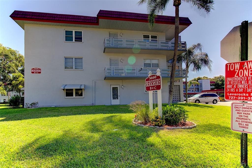 5660 80TH STREET N UNIT B207 ST PETERSBURG, FL 33709