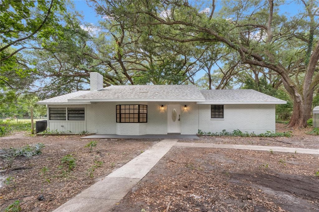8616 WIRE ROAD ZEPHYRHILLS, FL 33540