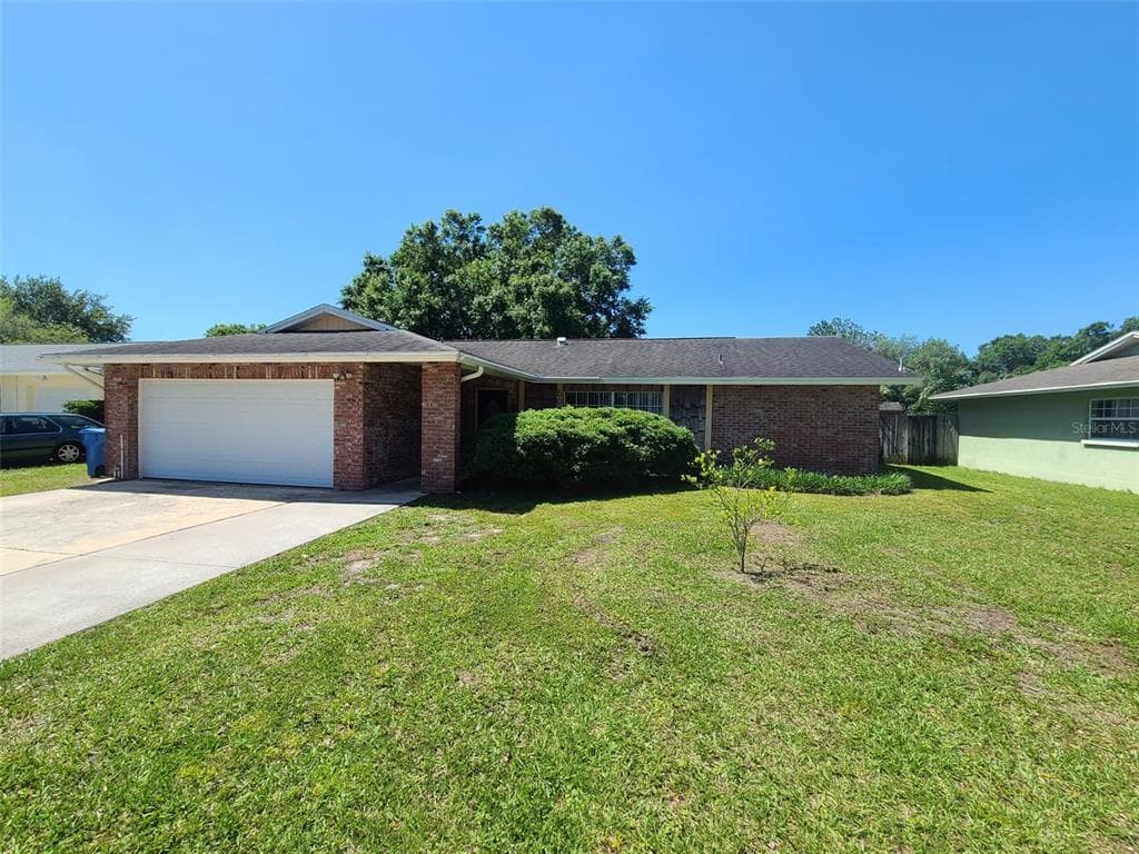 5022 LANDSMAN AVENUE TAMPA, FL 33625