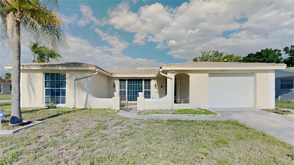 1942 DARTMOUTH DRIVE HOLIDAY, FL 34691