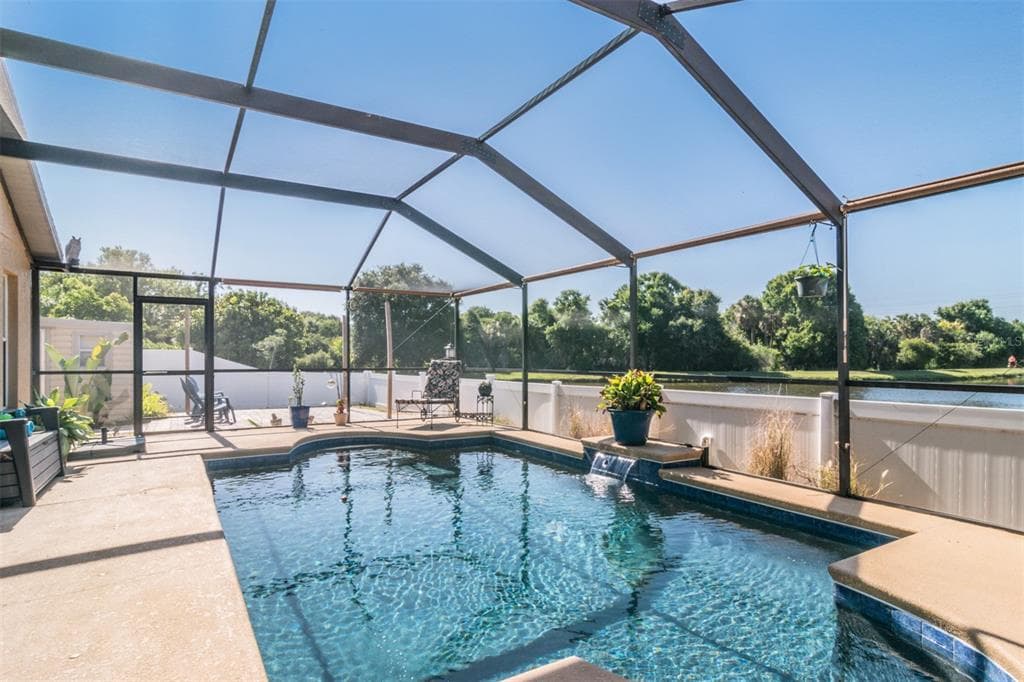 12616 KINGS LAKE DRIVE GIBSONTON, FL 33534