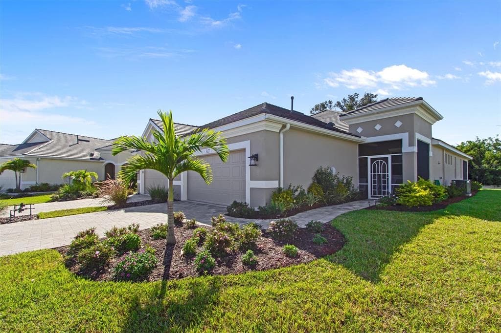 7627 CAMPUS COVE SARASOTA, FL 34243