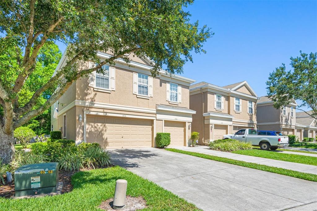 4116 BISMARCK PALM DRIVE TAMPA, FL 33610