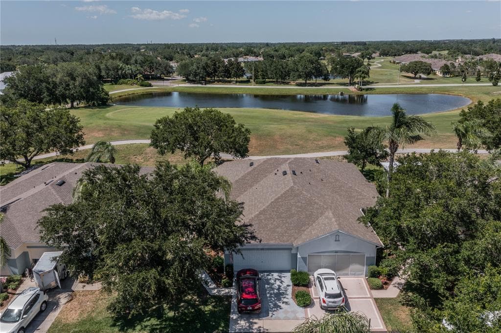 2151 ACADIA GREENS DRIVE UNIT 21 SUN CITY CENTER, FL 33573