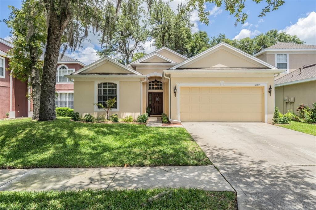 7307 BRIGHTWATER OAKS DRIVE TAMPA, FL 33625