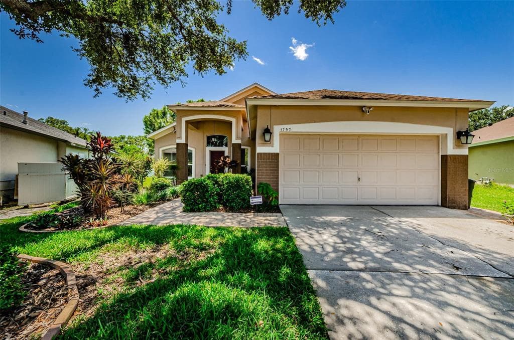1757 HULETT DRIVE BRANDON, FL 33511