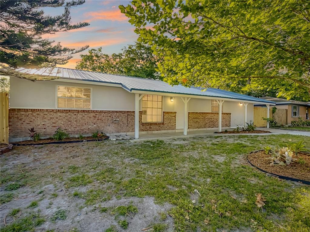 420 SAN LANTA CIR SANFORD, FL 32771