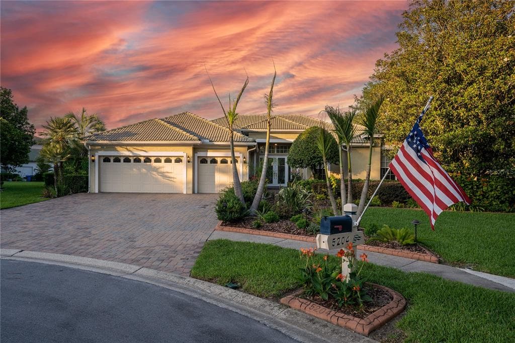 5204 SILVERADO WAY VALRICO, FL 33596