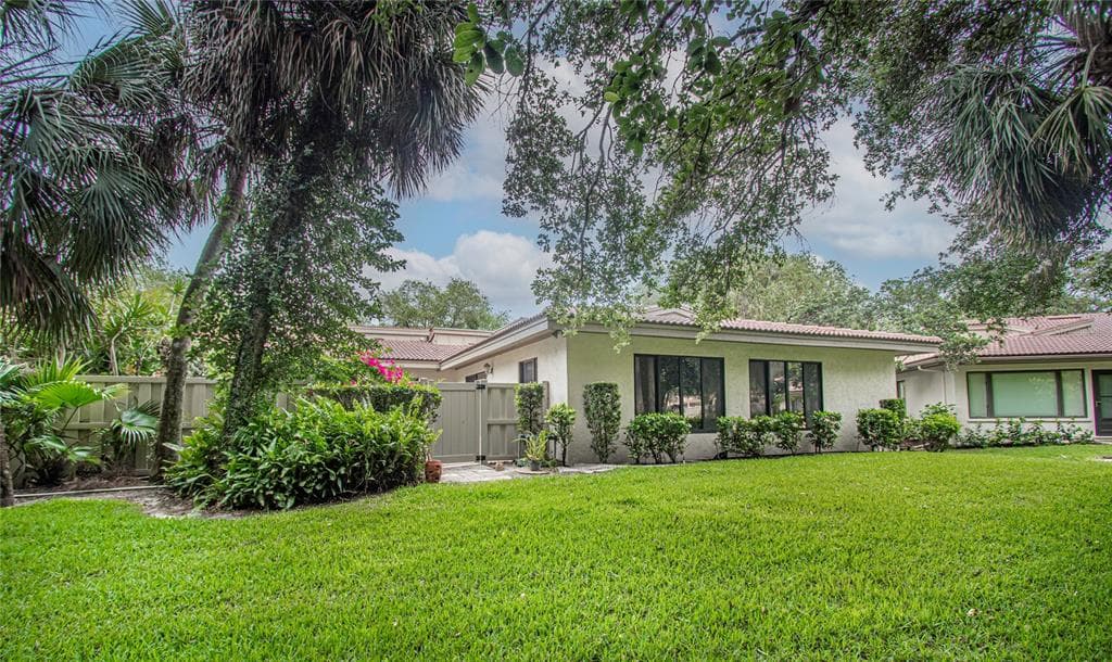 3616 SUN EAGLE LANE UNIT 15B