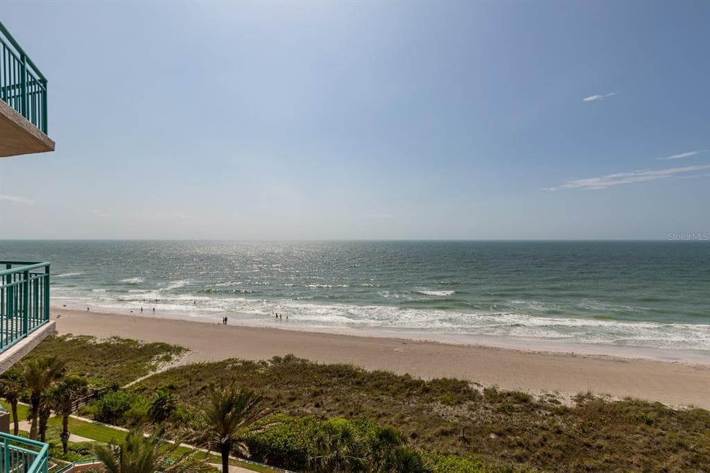 1560 GULF BOULEVARD UNIT 704 CLEARWATER, FL 33767