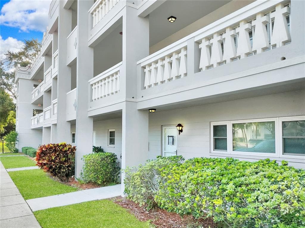 2295 AMERICUS BOULEVARD E UNIT 5 CLEARWATER, FL 33763