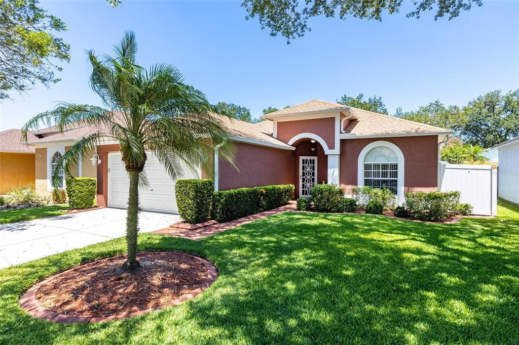 505 ROYAL RIDGE STREET VALRICO, FL 33594