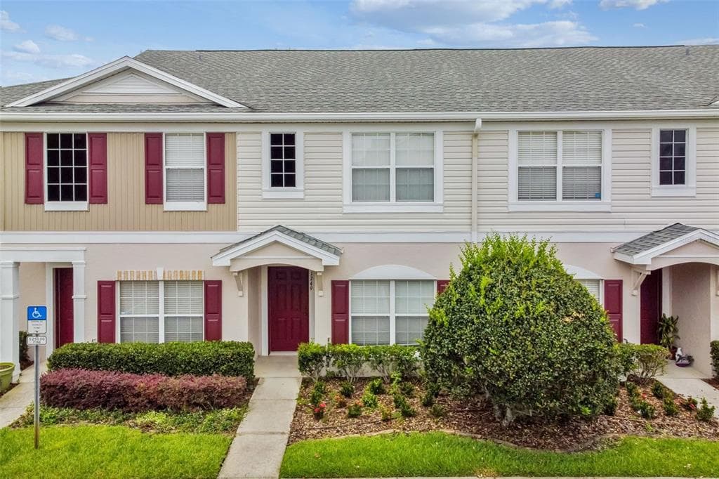 1749 SEDGEFIELD COURT ODESSA, FL 33556
