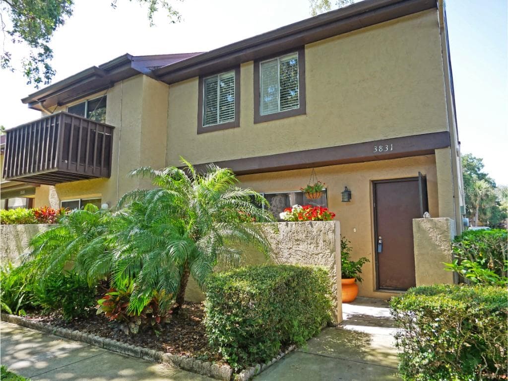 3831 PINE CONE CIRCLE UNIT 1831 CLEARWATER, FL 33760
