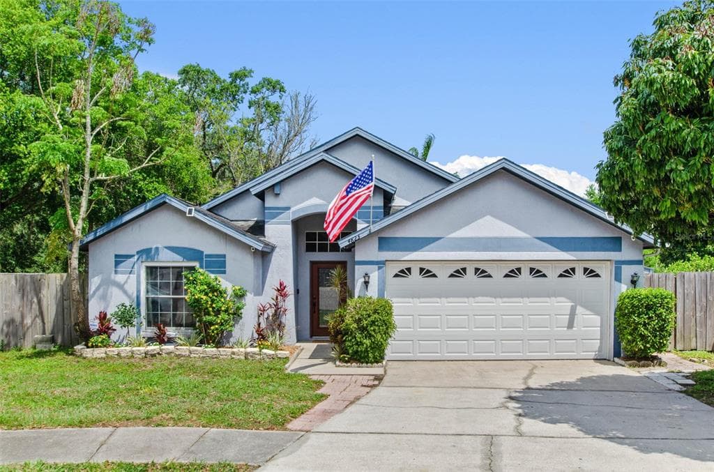 4823 LIMERICK DRIVE TAMPA, FL 33610