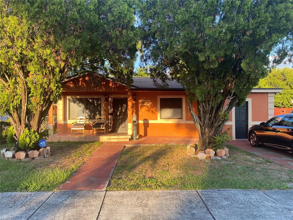 1340 PRESTON STREET S ST PETERSBURG, FL 33712
