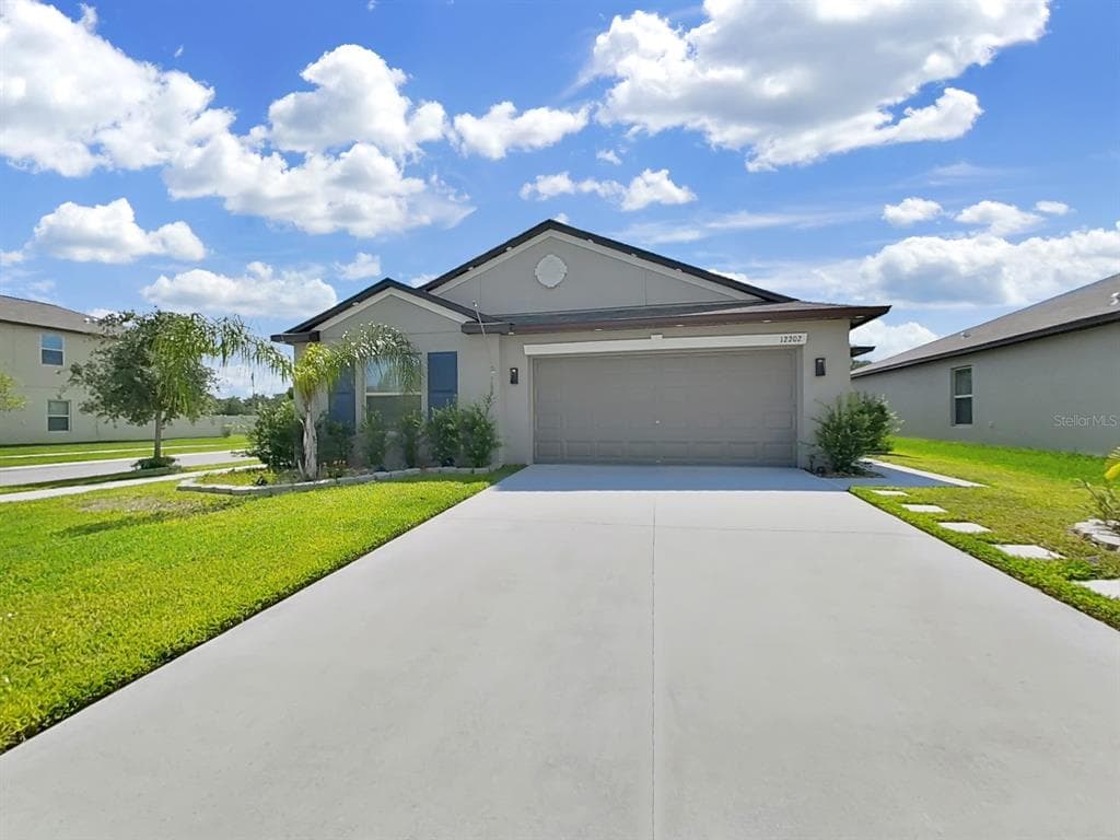 12202 MIRACLE MILE DR